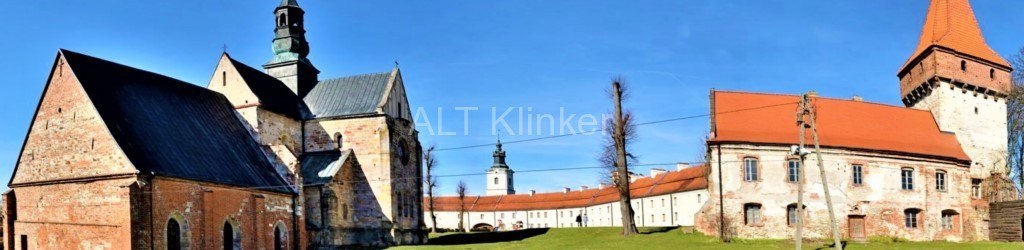 Монастырь в Сулеюве Польша